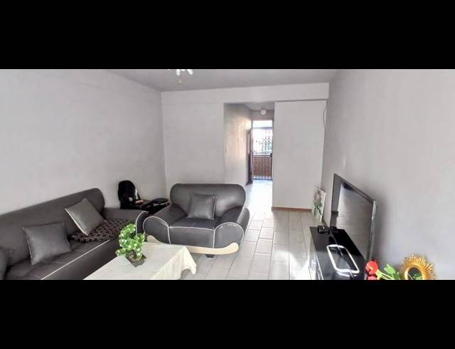 1 BEDROOM APARTMENT FOR SALE IN SUNNYSIDE